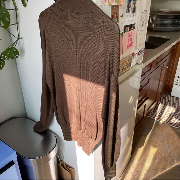 Cool Sweater - Picture 3 of 6